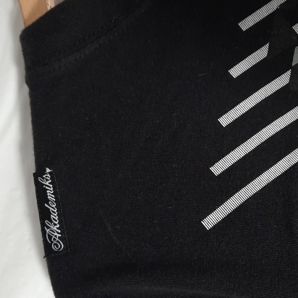 NWT AKADEMIKS Black T- shirt  SZ L - Picture 5 of 10